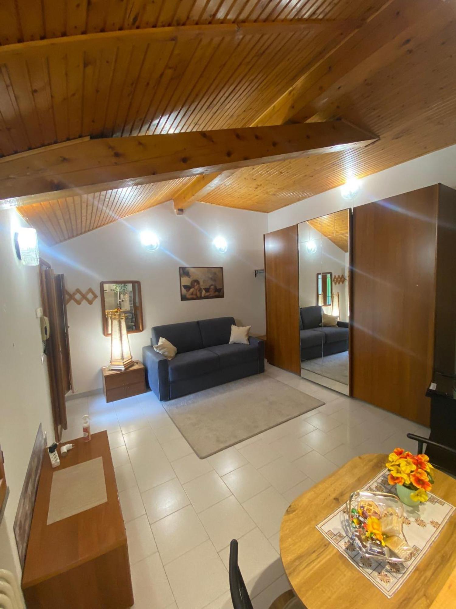 La Corte Dei Torri Loft On The Lake Oliveto Lario 외부 사진
